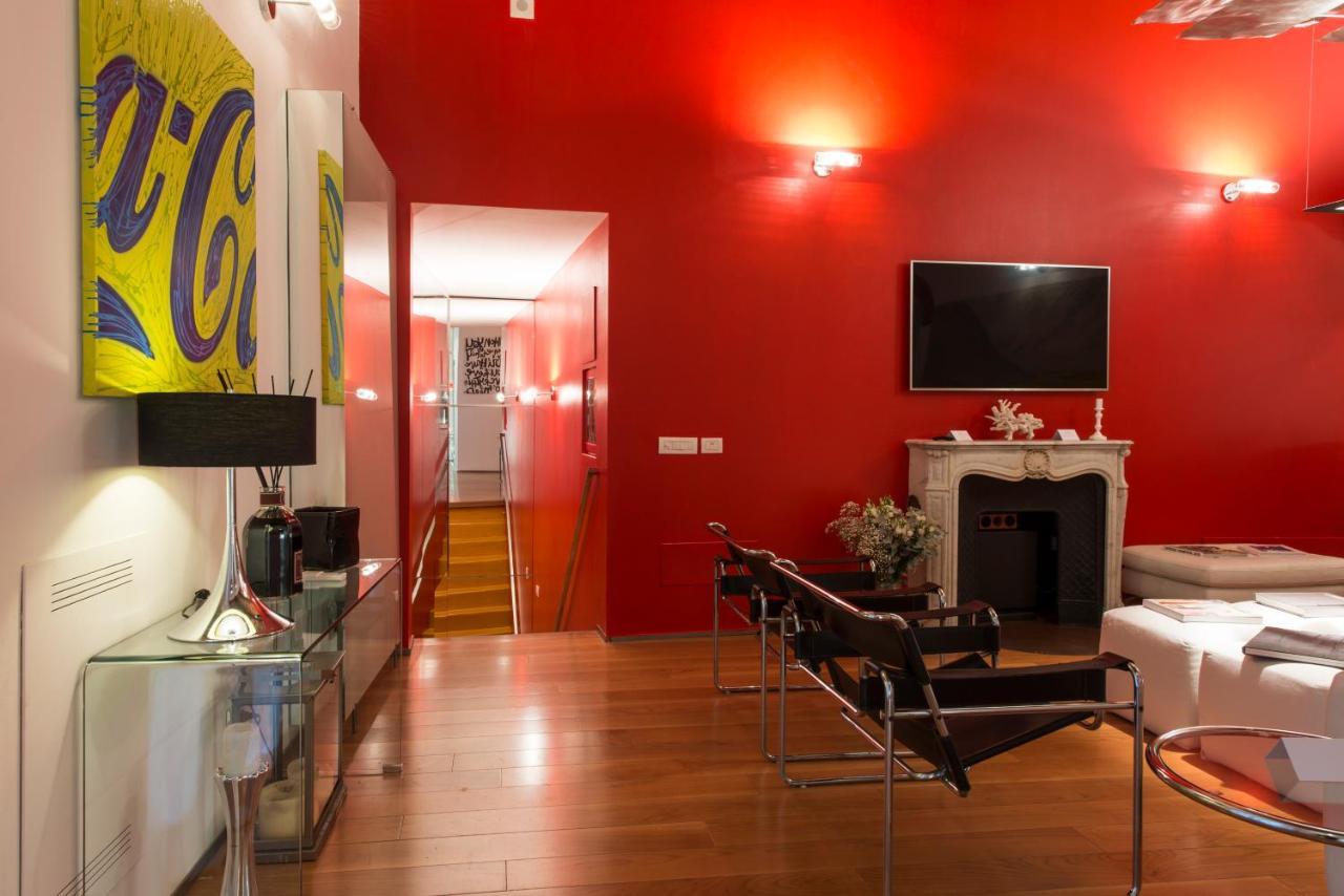 via Cerva - Raffinato ed elegante - Posizione centralissima Milano Esterno foto